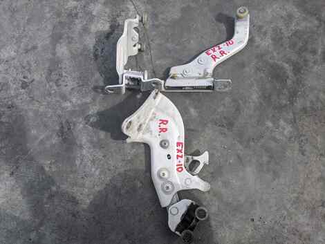 Купить Ролик двери для Toyota Raum Купить Ролик двери для Toyota Raum