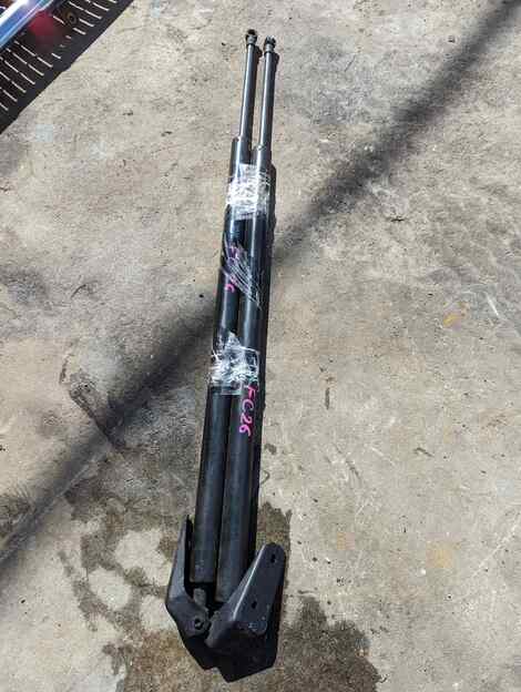 Купить Амортизатор багажника для Nissan Serena