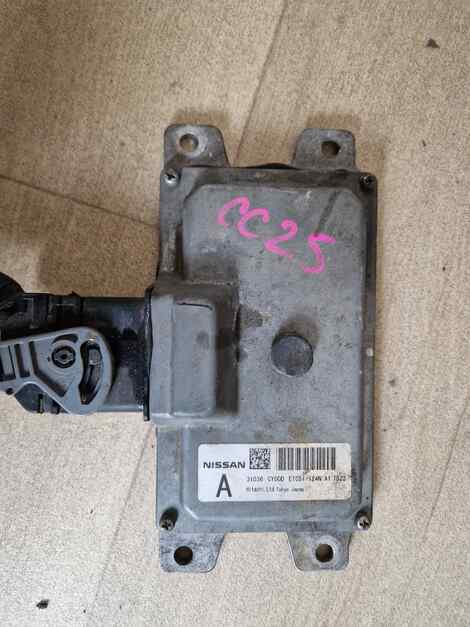 Купить Блок efi для Nissan Serena