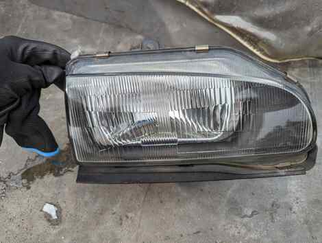 Купить Фара для Mitsubishi Minica