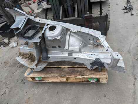 Купить Лонжерон для Volvo XC70