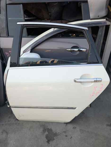 Купить Дверь для Nissan Fuga Купить Дверь для Nissan Fuga