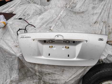 Купить Крышка багажника для Toyota Corolla Axio