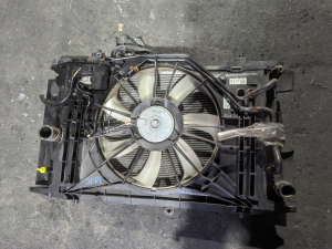 Купить радиатор охлаждения для Toyota Avensis