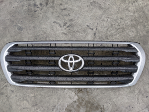 Купить решетка радиатора для Toyota Land Cruiser